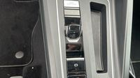 Volkswagen Golf 2.0 TDI SCR 150ch Life DSG7 — photo 20