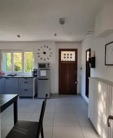 Appartement meublé dans maison