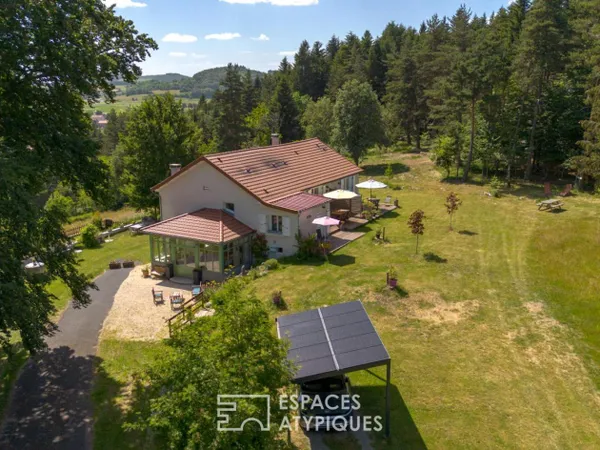 Ancienne ferme rénovée sur 2 ha - au coeur de la nature- Lac d'Issarlès