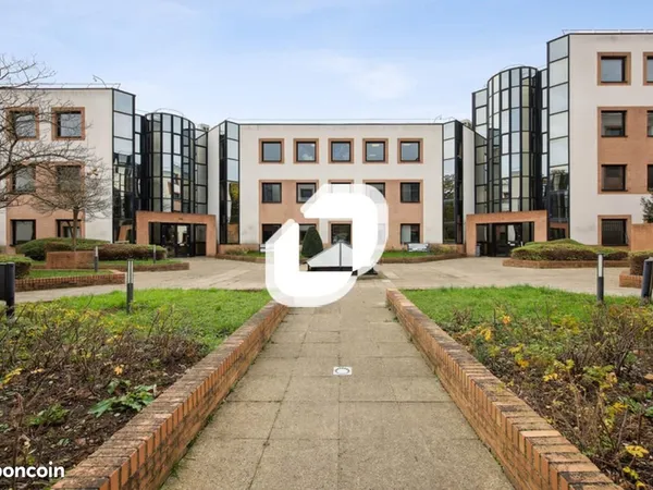 Bureaux 1 052 m²