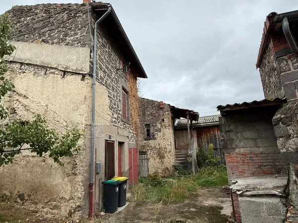 Ensemble maisons et grange