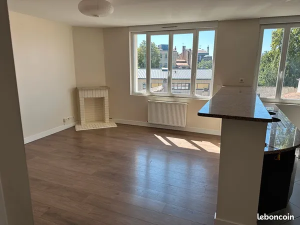 À vendre T3 - 75 m2 rue de pessac