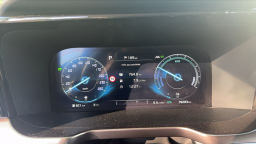 Kia Sorento  1.6 T-GDi 16V GPF 230 Hybrid BVA6 180 ch - Design – 2022 – 45166 km – Hybride essence – Boîte Automatique — photo 25