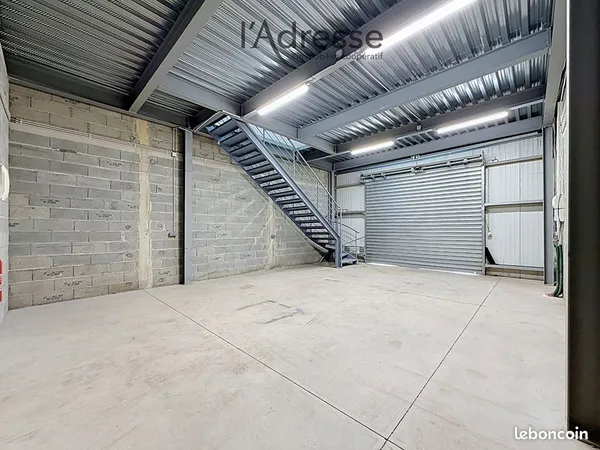 Bureaux 93 m² AJACCIO
