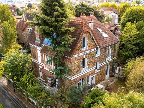 Maison 8 pièces 290 m²