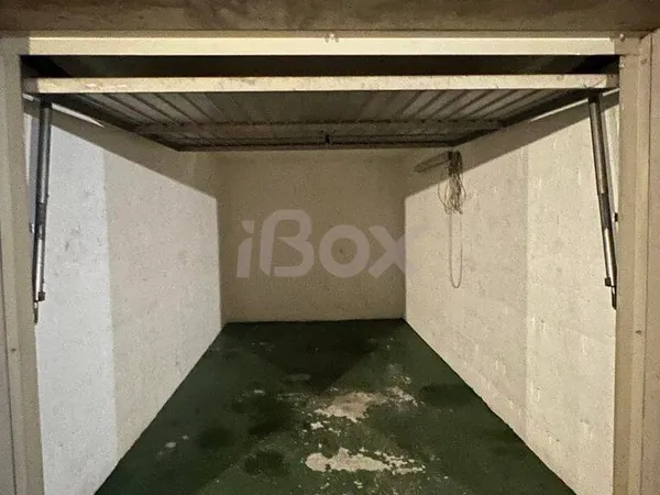 Parking 11 m²