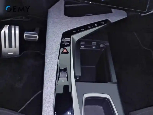 Peugeot 5008 hybrid 145 ch e-dcs6 — photo 14