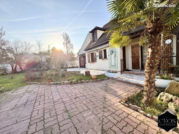 Maison 8 pièces 200 m²