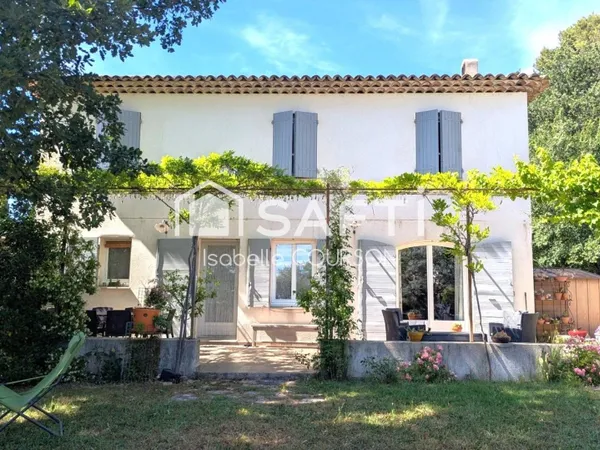 Bastide de 4 pièces avec studio à vendre à Pertuis