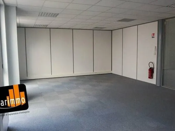 Bureau 48 m²