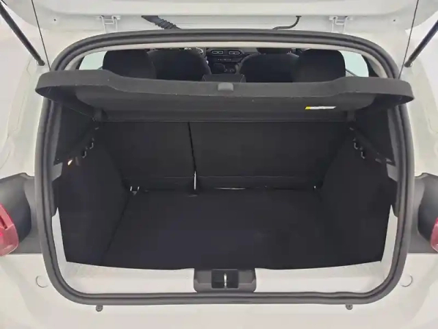Dacia Sandero sce 65 — photo 201