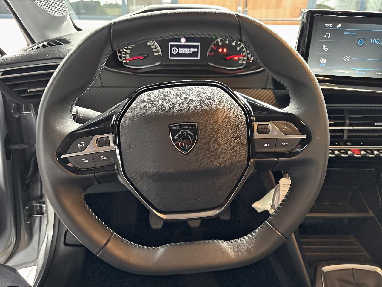 Peugeot 208 100 s&s bvm6 style — photo 9