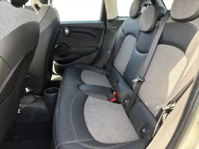 Mini Mini 5 portes cooper 136ch essential bva7 — photo 8
