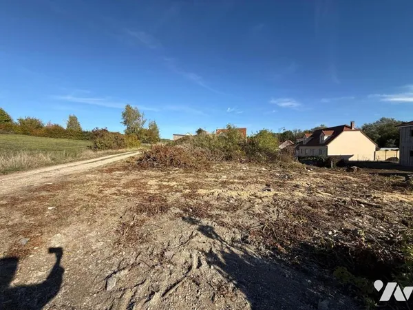 Terrain 386 m²