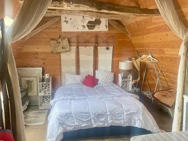 Grande chambre d'hôtes à louer à l année
