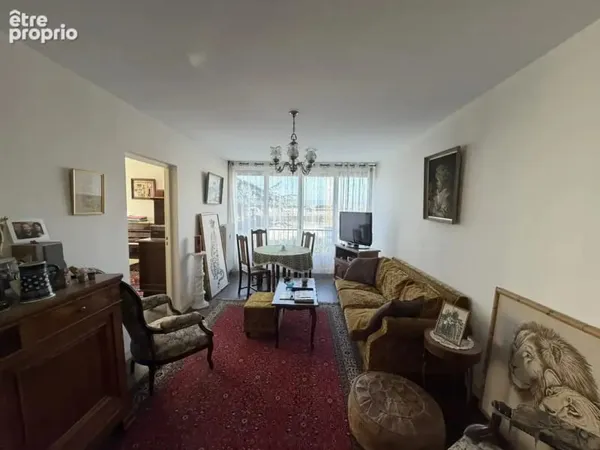 FEURS, Appartement de type F.4 à vendre