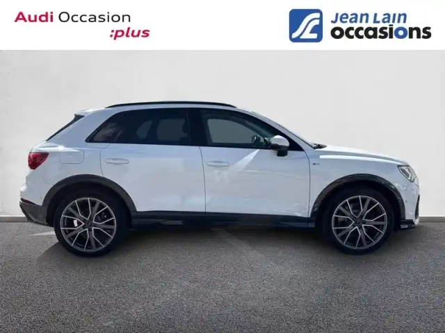 Audi Q3 45 tfsi 230 ch s tronic 7 quattro — photo 4