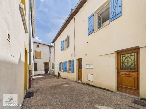 Immeuble de rapport 146 m²