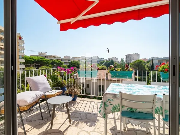 FRÉJUS PLAGE Rare à la vente ! 3 pièces traversant à 300 m
