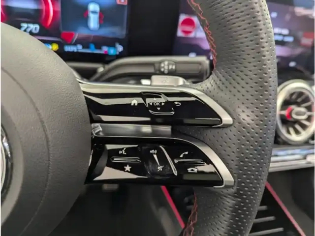 Mercedes Glb 200 d amg line — photo 16