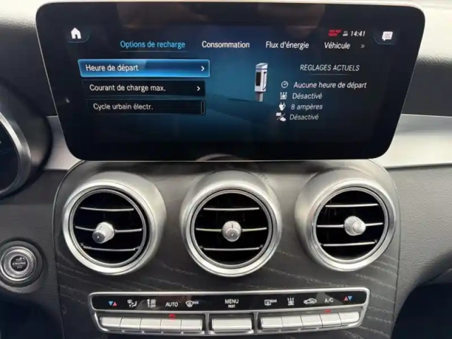Mercedes Glc 300e 4matic amg line — photo 18