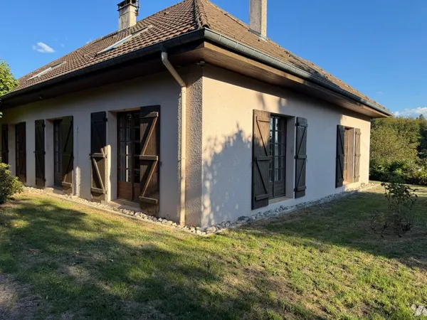 Maison 15 pièces 196 m²