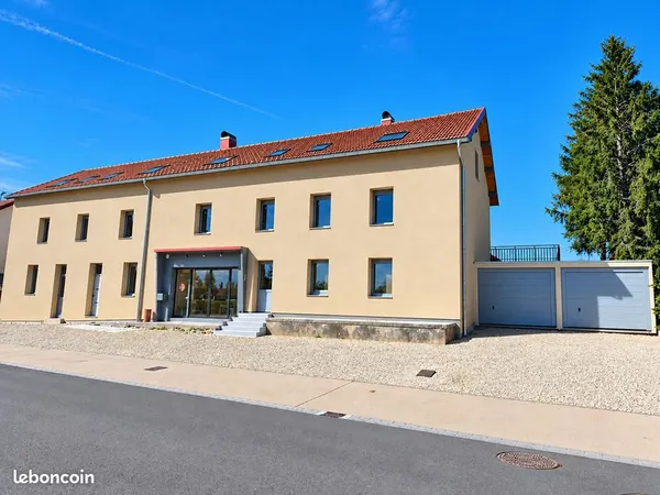 Local 48 m² GILLEY