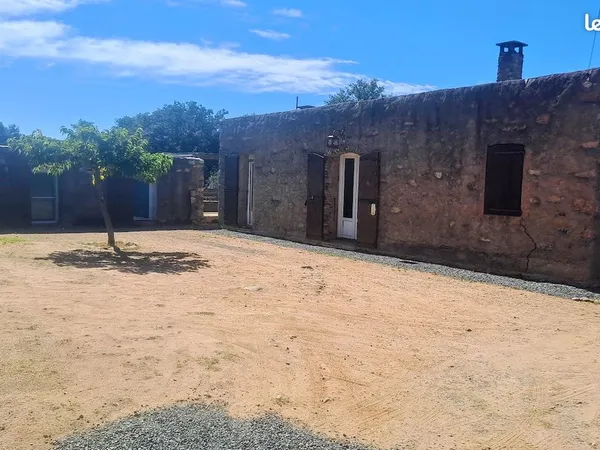 Maison 3 piéces 77 M2