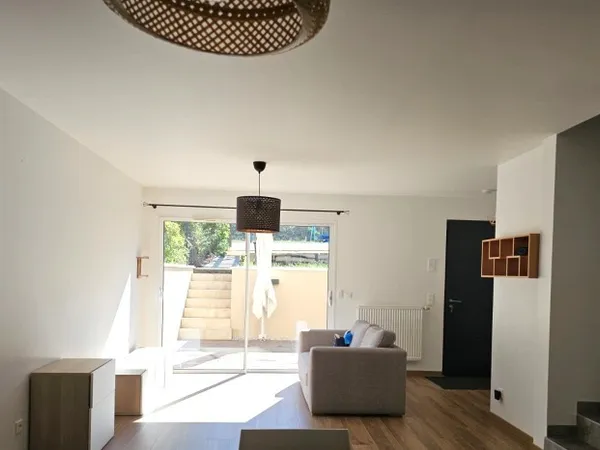Maison 5 pièces 88 m² Genay