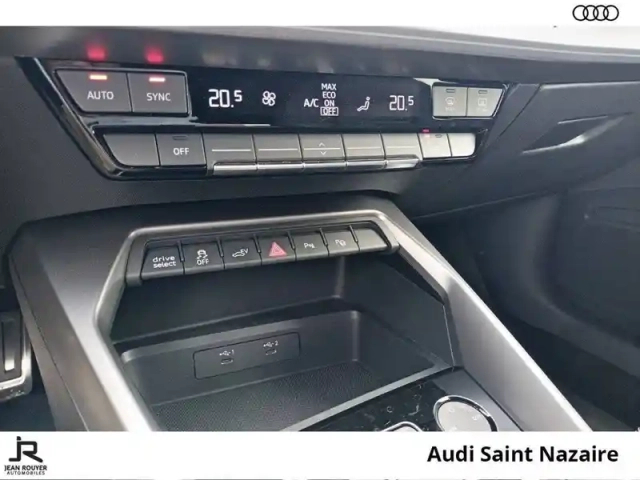 Audi A3 sportback 40 tfsie 204 s tronic 6 — photo 15