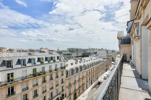 Appartement 6 pièces 250 m²