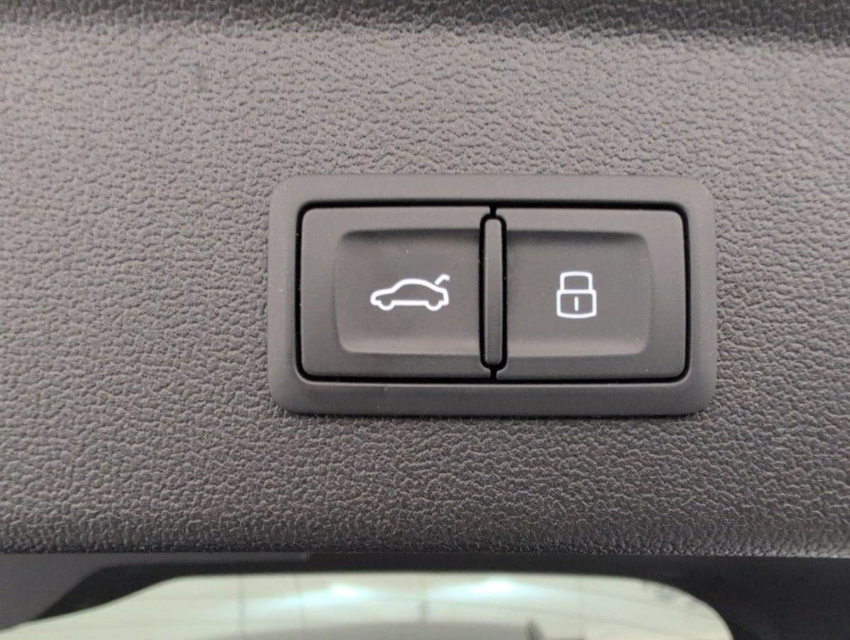 Audi A3 Sportback — photo 11