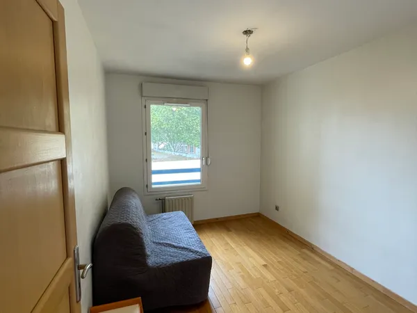Loue chambre en colocation dans appartement - 84m²