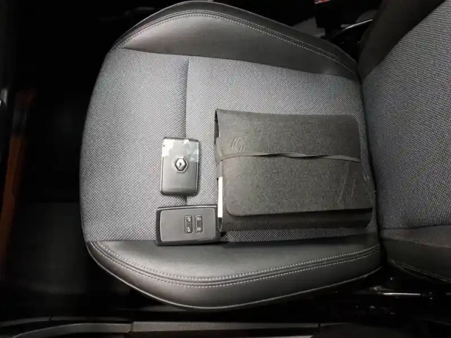 Renault Kangoo van e-tech electrique ev45 dc 80kw — photo 44