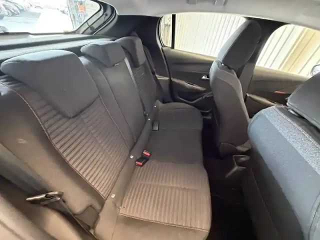 Peugeot 208 puretech 100 s&amp;s bvm6 — photo 15