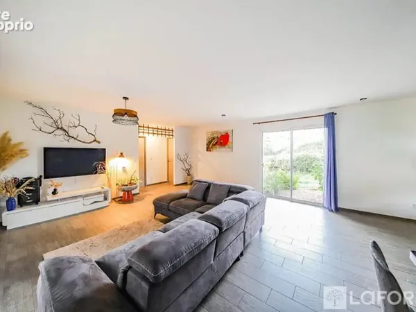FIGARI - À 20 minutes de Porto-Vecchio, jolie villa contemporaine de 104 m² sur parcelle de 1 737 m²