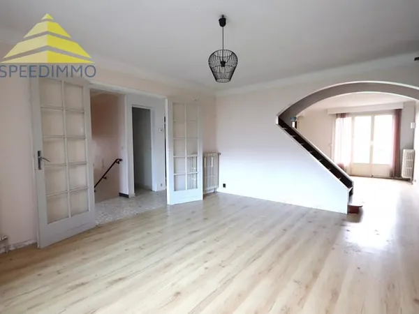 Maison 6 pièces 205 m²