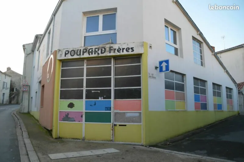 Photo 1