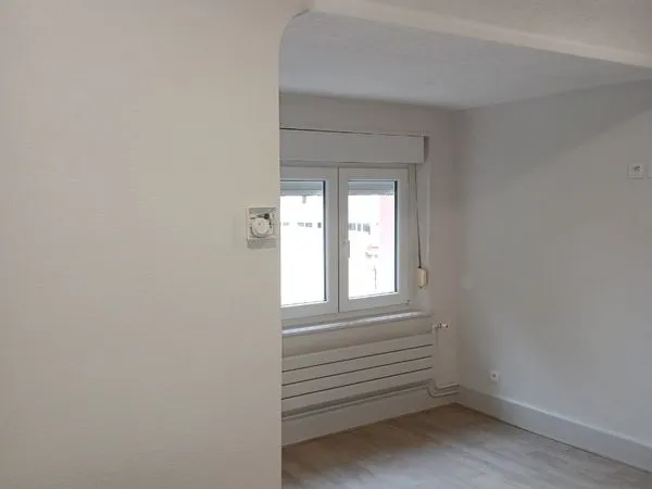 T1 longwy secteur place D'arche