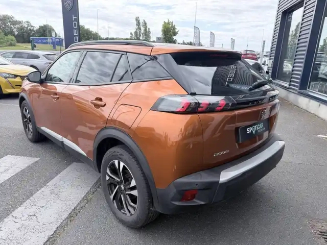 Peugeot 2008 puretech 100 s&amp;s bvm6 — photo 5