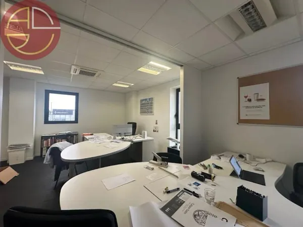 Bureaux 53 m²