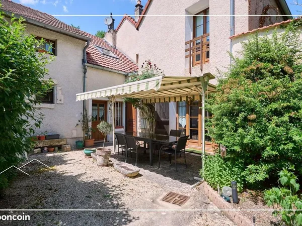 Maison 5 pièces 145 m²