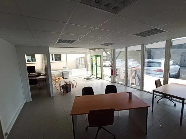 Local 75 m²