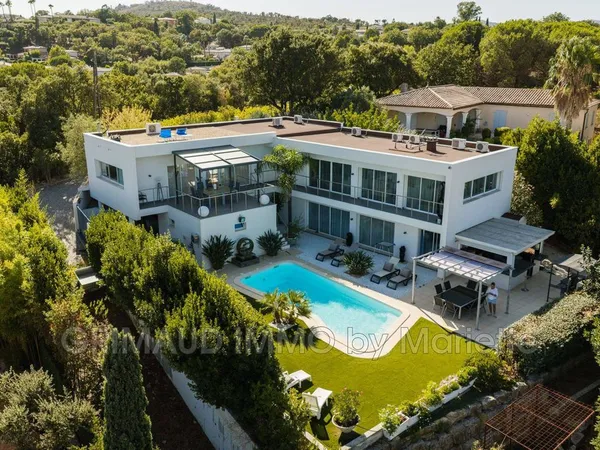 Villa 216 m²