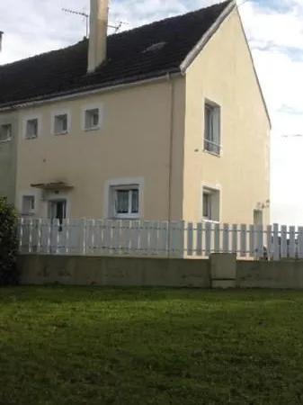 Loue maison de ville T5 EVRON centre ville