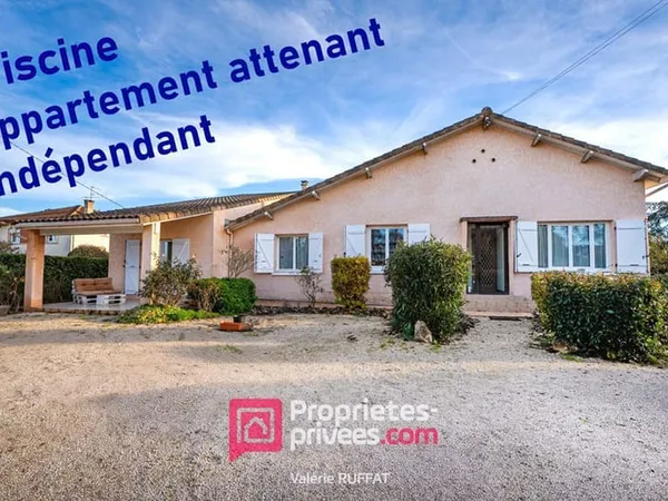 Maison familiale Saint Jory 8 pièce(s) 190 m2 avec grand jardin et piscine