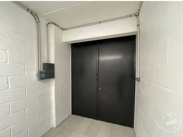 Garage/Parking