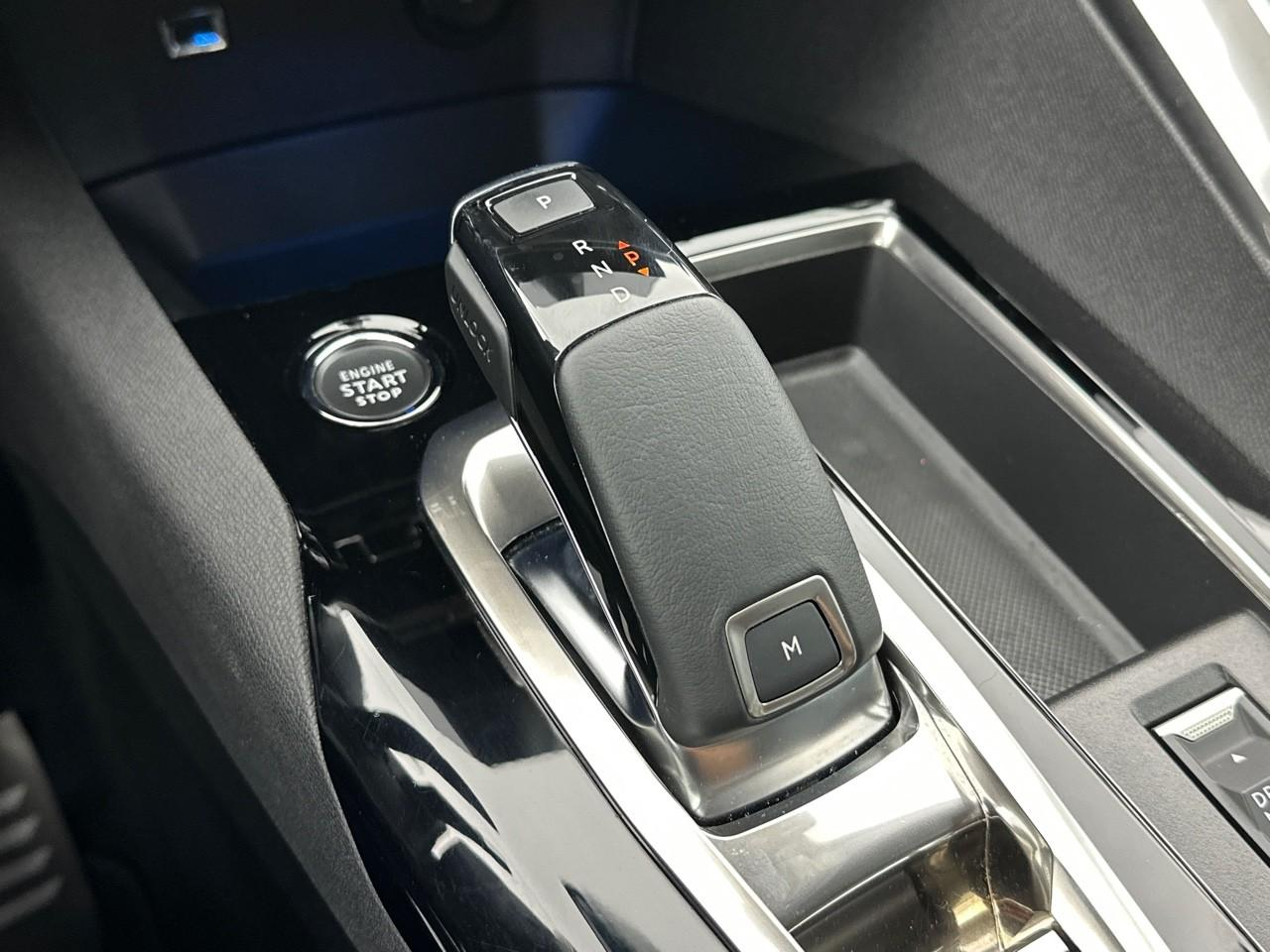 Peugeot 3008 puretech 130ch s&s eat8 allure pack — photo 30