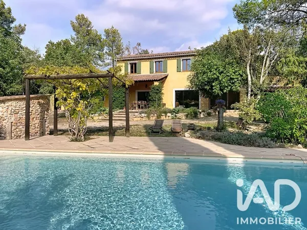 Maison 7 pièces 198 m²