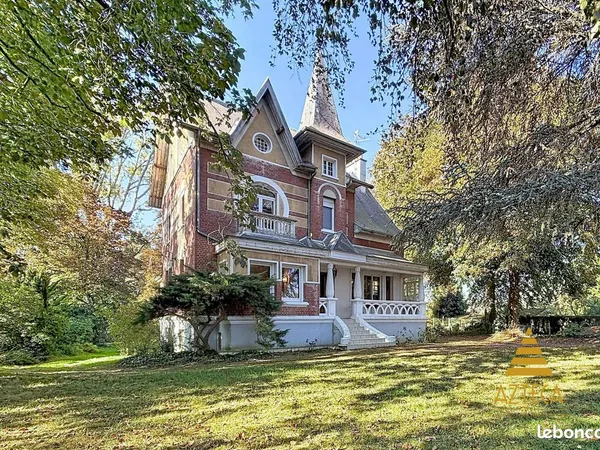 Propriété 8 pièces 227 m²